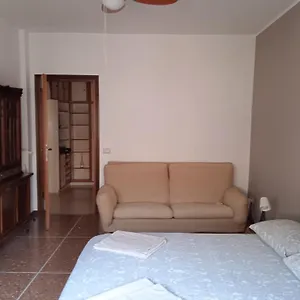 A Casa Di Maria , Roma Italia