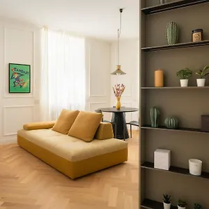 apt-santa-tecla-living-ruggero-di-lauria-2.it-lombardy.com/